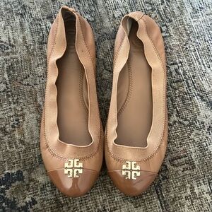 Tory Burch Two Tone Patent Toe Flats Size 6 Leather